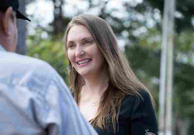 Deputada Gislaine Lebrinha apresenta indicação de construção de nova escola em Seringueiras