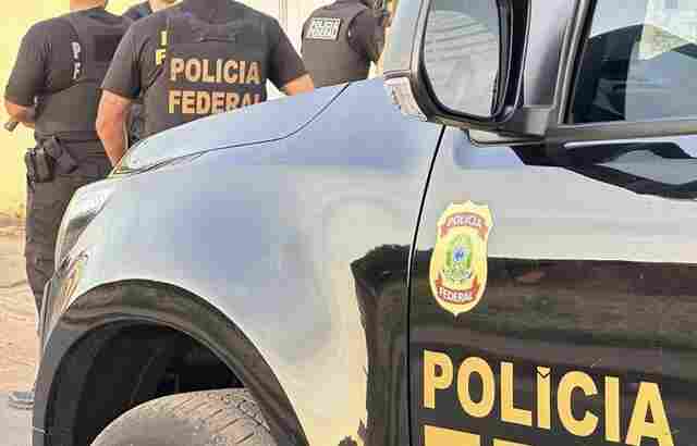 PF cumpre 6 mandados e apura participação de lideranças indígenas em esquema de madeira ilegal
