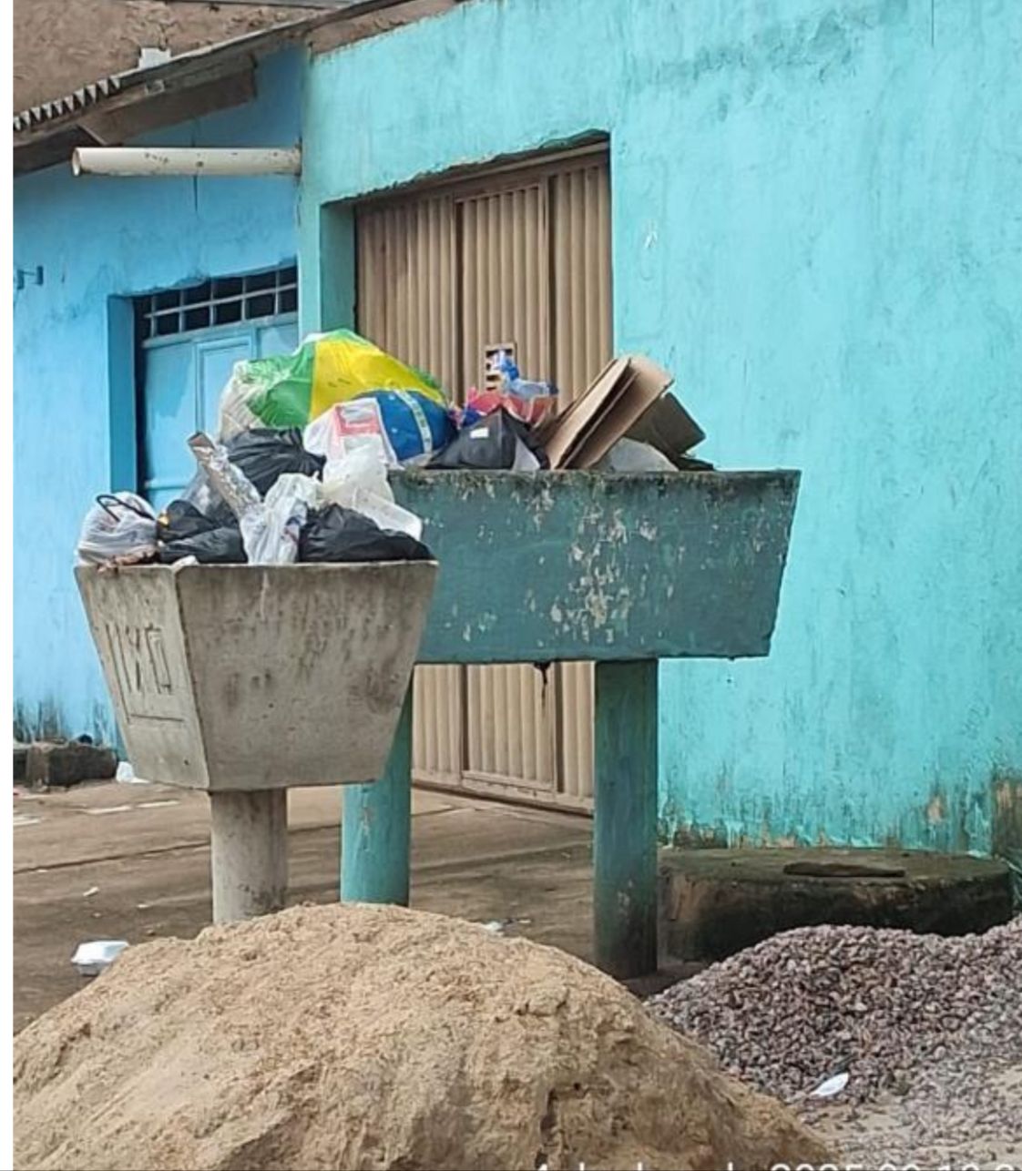 Falha na coleta deixa bairros de Porto Velho e Baixo Madeira tomados por lixo