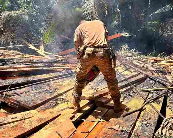 Operação Madeira Mamoré fecha madeireiras irregulares e apreende madeira em Nova Mamoré