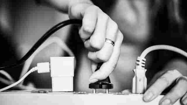 Energisa alerta sobre riscos de sobrecarga no uso inadequado de equipamentos eletrônicos