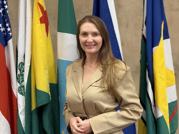 Santa Luzia do Oeste recebe anúncio de quase R$ 5 milhões em investimentos da deputada Gislaine Lebrinha