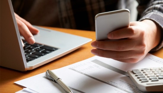 MPRO pede anulação de contratos e punição a empresas por fraude financeira online