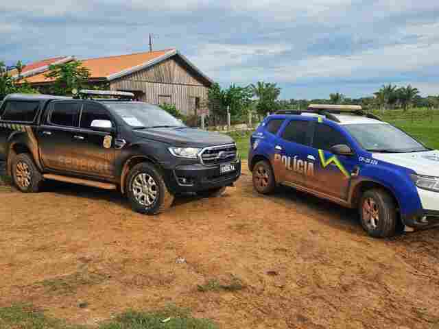 Opera&ccedil;&atilde;o da PF e PM cumpre mandados nesta ter&ccedil;a ap&oacute;s apreens&atilde;o de  quase uma tonelada de drogas em outubro