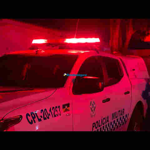 Assalto termina com v&iacute;tima esfaqueada na zona leste da capital