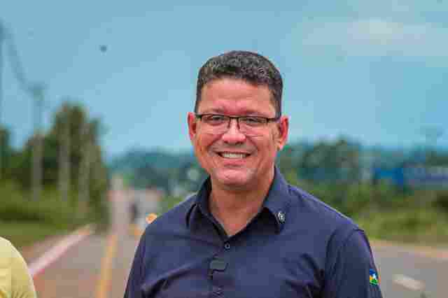 Governador Marcos Rocha vive dilema entre desejo da esposa e irm&atilde;o contra bom senso dos aliados