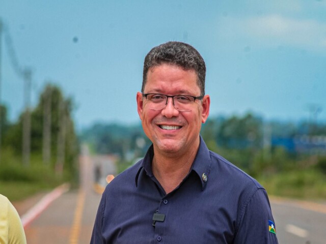 Governador Marcos Rocha vive dilema entre desejo da esposa e irmão contra bom senso dos aliados