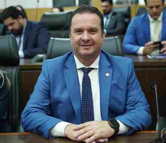 Deputado Dr. Lu&iacute;s do Hospital destina R$ 1,3 milh&atilde;o para estradas rurais de Theobroma