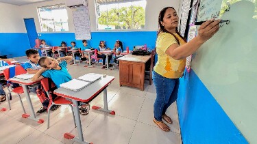 Come&ccedil;am as inscri&ccedil;&otilde;es para concursos da Educa&ccedil;&atilde;o em Rond&ocirc;nia com mais de 4.300 vagas