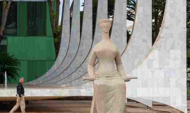 Defesa de Bolsonaro volta a pedir pris&atilde;o domiciliar
