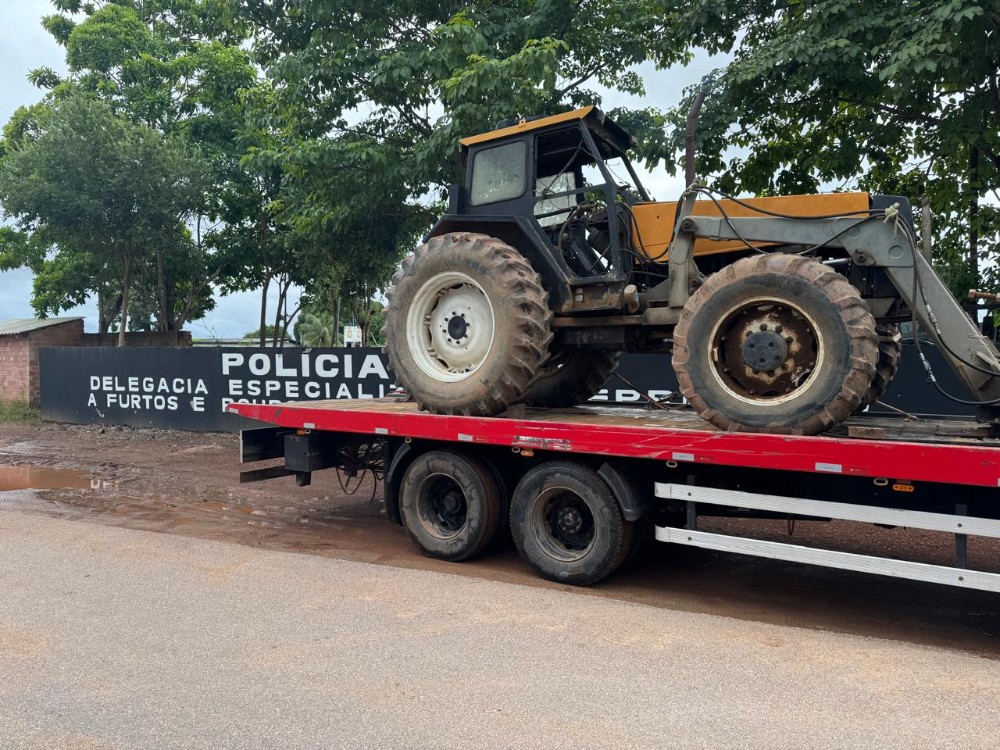 Estelionato contra idoso: Delegacia Especializada em Repress&atilde;o a Furtos e Roubos recupera trator em Candeias