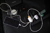 Prefeitura alerta sobre riscos do uso de celulares conectados &agrave; rede el&eacute;trica
