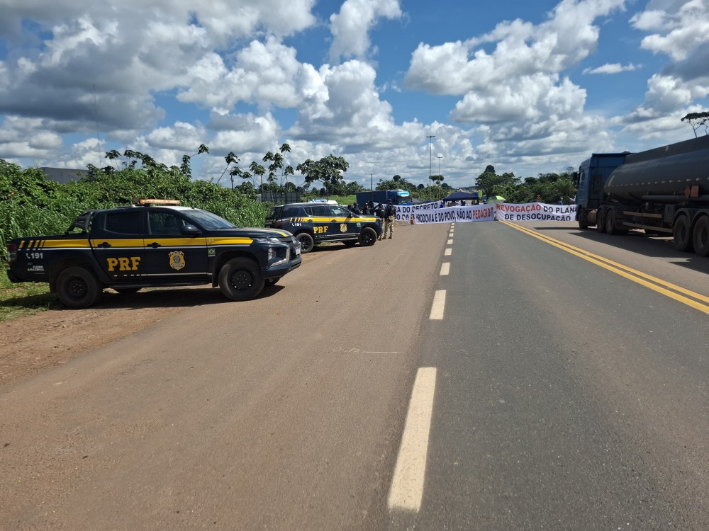 BR-364 &eacute; fechada pelo terceiro dia seguido na entrada de Cujubim