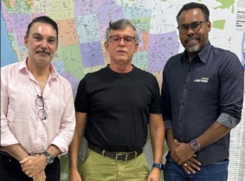 Vereador Dr. Santana acompanha avan&ccedil;os na regulariza&ccedil;&atilde;o fundi&aacute;ria