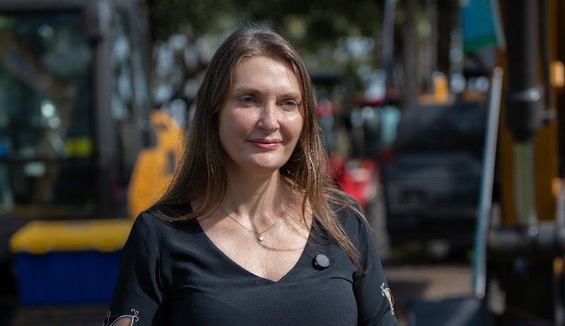 Associa&ccedil;&atilde;o de Chupinguaia recebe R$ 120 mil para implementos agr&iacute;colas por meio de deputada Lebrinha