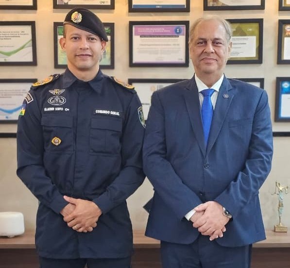 Comandante-Geral da PM visita presidente do TRE-RO para tratar da seguran&ccedil;a das elei&ccedil;&otilde;es 2026