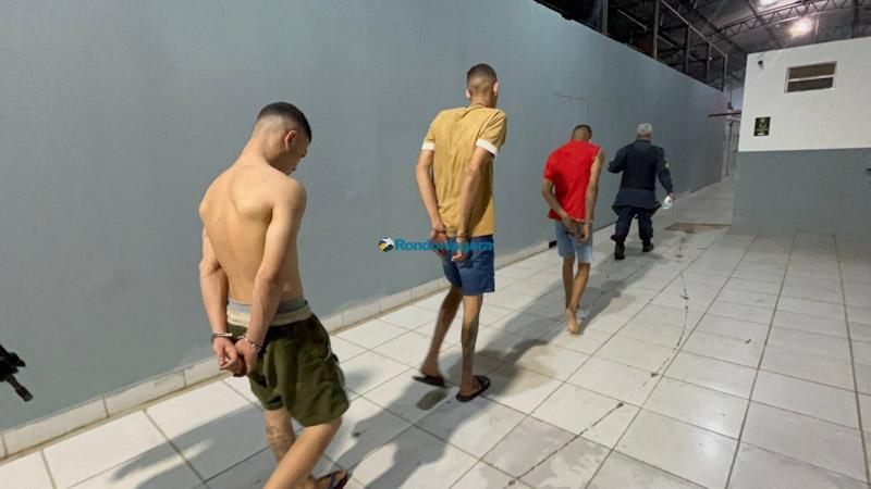 Opera&ccedil;&atilde;o do 5&ordm; BPM termina com tr&ecirc;s presos e apreens&atilde;o de drogas e roupas furtadas