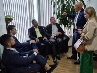 Aus&ecirc;ncia de resposta concreta do MGI sobre a dedica&ccedil;&atilde;o exclusiva leva o Sindsef a acionar o TCU para resolver o problema dos professores transpostos