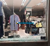 Criminoso quebra vidra&ccedil;a com martelo e invade loja no centro de Porto Velho