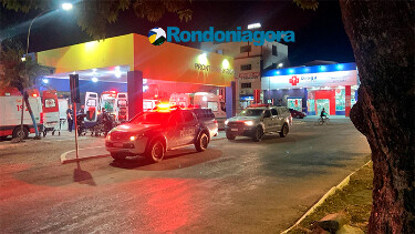 Carnaval: jovem e adolescente s&atilde;o esfaqueados na pra&ccedil;a das Caixas D&rsquo;&Aacute;gua