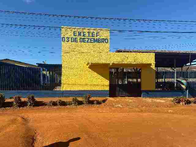 Vereador Adalto fiscaliza impactos das chuvas na Escola 3 de Dezembro, em Uni&atilde;o Bandeirantes