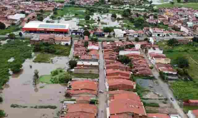 Inmet alerta para fim de semana com chuvas em Rond&ocirc;nia e v&aacute;rios outros estados