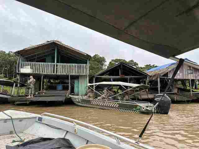 PF e Ibama destroem mais 47 embarca&ccedil;&otilde;es e motores usados em garimpo ilegal no rio Madeira