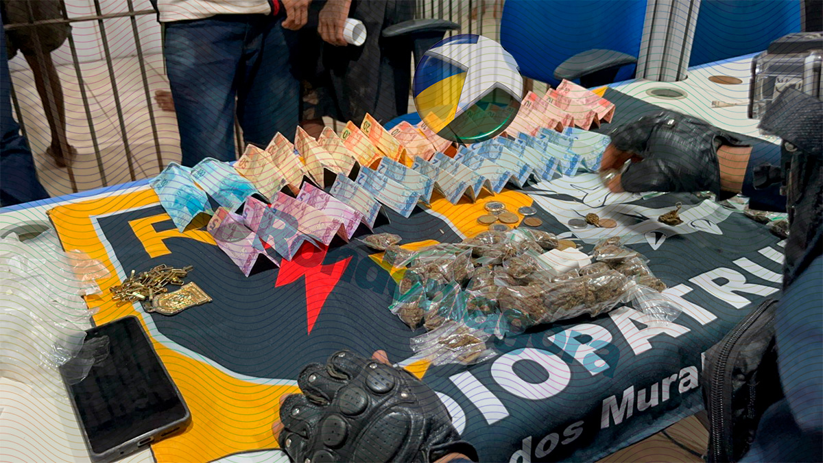 Pol&iacute;cia prende homem e apreende tr&ecirc;s adolescentes com dezenas de por&ccedil;&otilde;es de maconha na zona sul