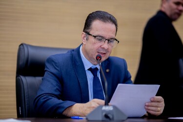 Lei de Dr. Lu&iacute;s do Hospital cria pol&iacute;tica para oferta do Mounjaro no SUS em Rond&ocirc;nia