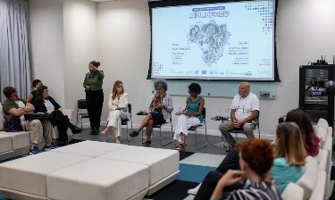 Sete em cada dez mulheres relatam j&aacute; terem sofrido ass&eacute;dio, diz estudo
