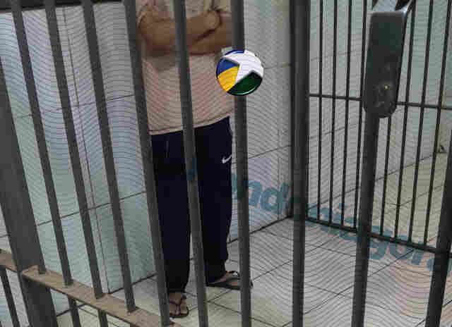 Jovem peruano &eacute; preso acusado de estuprar adolescente na capital