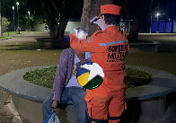 Homem &eacute; atacado com socos, chutes e pedrada na cabe&ccedil;a no centro de Porto Velho