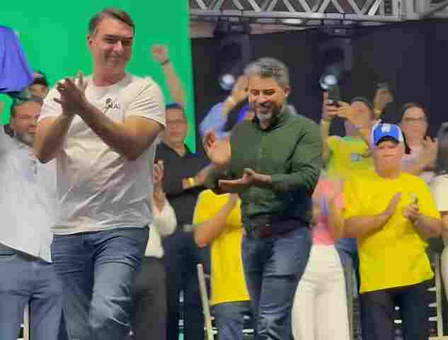 Fl&aacute;vio Bolsonaro lan&ccedil;a pr&eacute;-candidatura do senador Marcos Rog&eacute;rio ao Governo