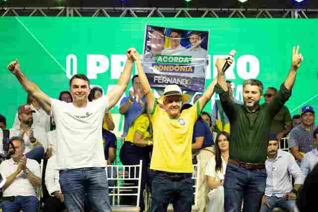 Ao lado de Fl&aacute;vio Bolsonaro, senador Bagattoli fala em resgate de Rond&ocirc;nia e do Brasil em 2026