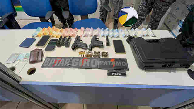 Movimenta&ccedil;&atilde;o suspeita em ve&iacute;culos leva PM a prender grupo armado em Porto Velho