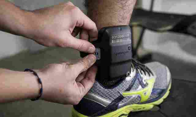 Senado aprova uso imediato de tornozeleira por agressor de mulher
