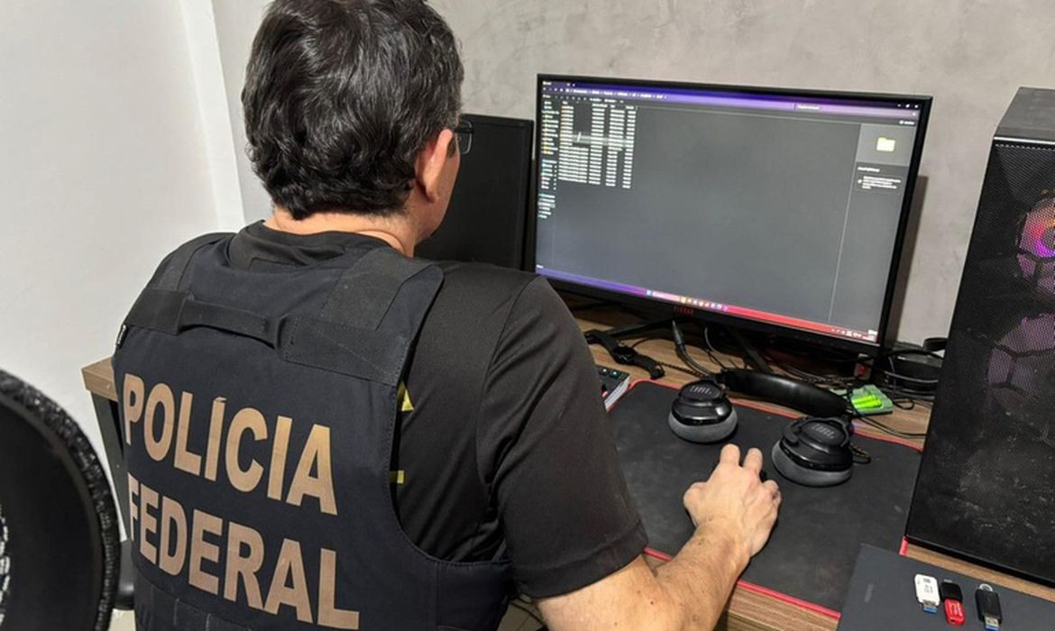 Pol&iacute;cia Federal realiza opera&ccedil;&atilde;o contra fraudes na Caixa Econ&ocirc;mica Federal
