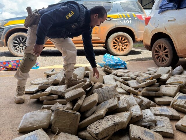 Casal é preso com 167,8 kg de skunk após tentar evitar fiscalização em Rondônia