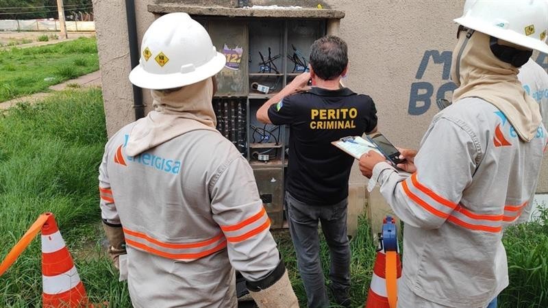 Duas pessoas s&atilde;o condenadas em Rond&ocirc;nia por furto de energia