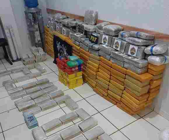 A&ccedil;&atilde;o conjunta apreende 420 kg de drogas e prende dois traficantes no rio Madeira