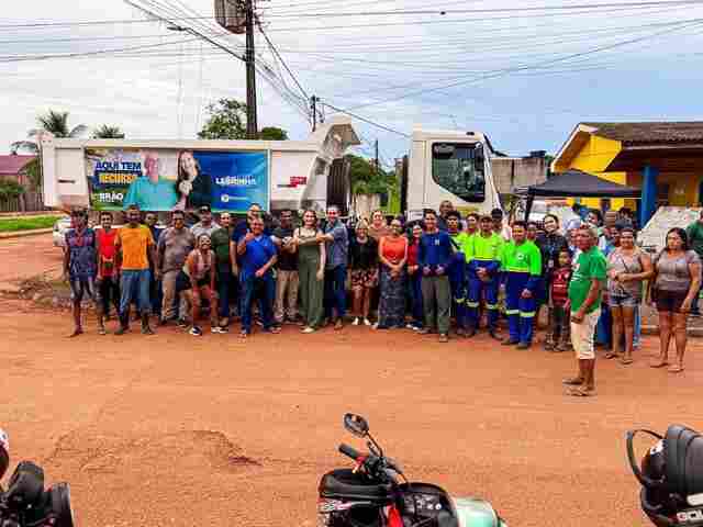 Vista Alegre recebe caminh&atilde;o ca&ccedil;amba com apoio da deputada Lebrinha