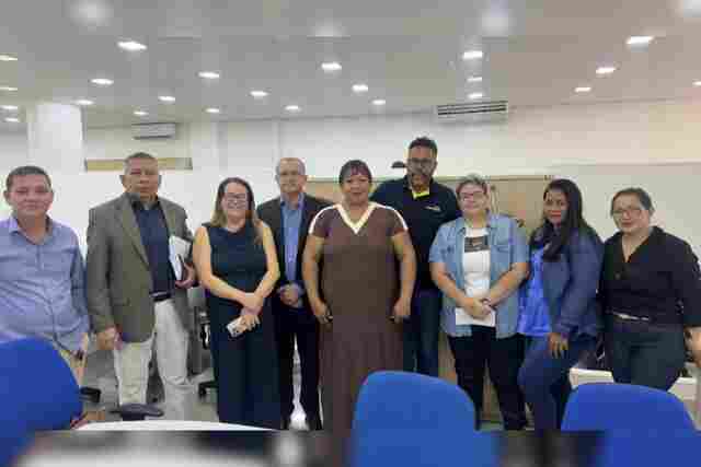 Dr. Santana participa de reuni&atilde;o para isen&ccedil;&atilde;o do IPTU para moradias populares