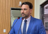 Seguran&ccedil;as do prefeito barram entrada de vereador Combate na UBS Floresta