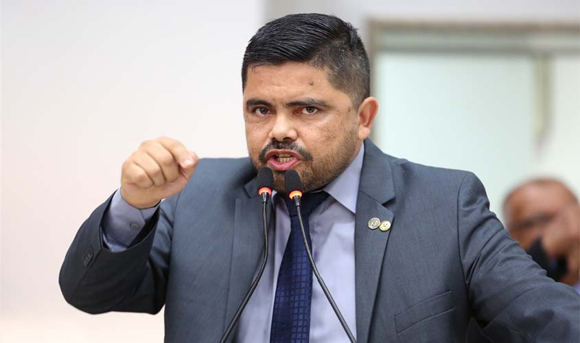 Ex-deputado Jesuíno Boabaid usa entidade de militares para voltar ao poder e busca aproximação com o Governo