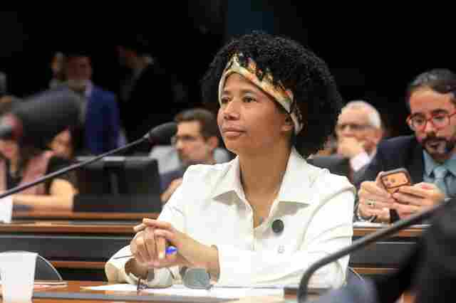 Silvia Cristina vota a favor da PEC contemplando assist&ecirc;ncia social com mais recursos