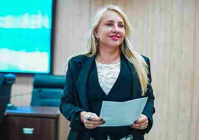 Com apoio da deputada Ieda Chaves, vila Calderita recebe curso de capacita&ccedil;&atilde;o em mec&acirc;nica n&aacute;utica, turismo e guia de pesca