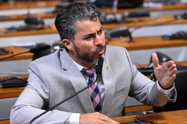 Marcos Rog&eacute;rio prop&otilde;e endurecer penas para crimes contra embarca&ccedil;&otilde;es