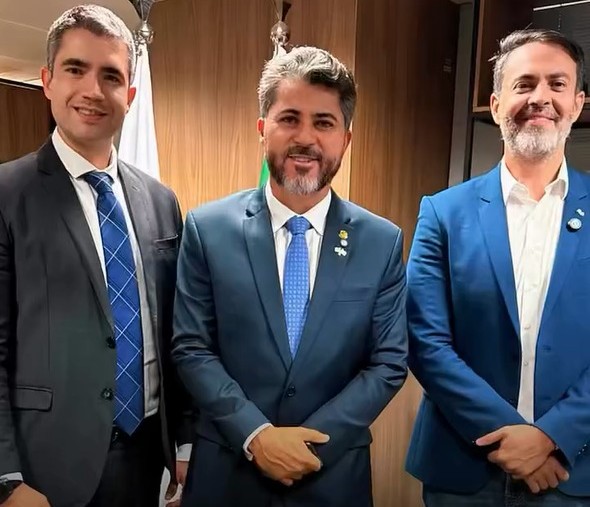 Vídeo: em Brasília com Léo Moraes, senador Marcos Rogério anuncia assinatura da ordem de serviço para asfaltamento da Expresso Porto