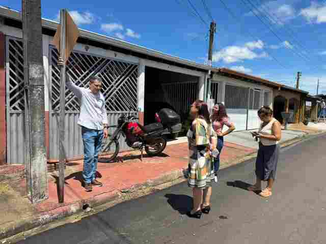 Ruas do Residencial Vit&oacute;ria R&eacute;gia v&atilde;o receber nova sinaliza&ccedil;&atilde;o de tr&acirc;nsito