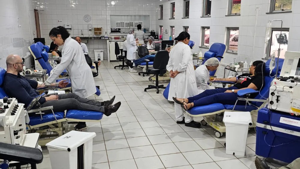 Fhemeron abre processo seletivo com vagas na sa&uacute;de e sal&aacute;rios de at&eacute; R$ 14,7 mil
